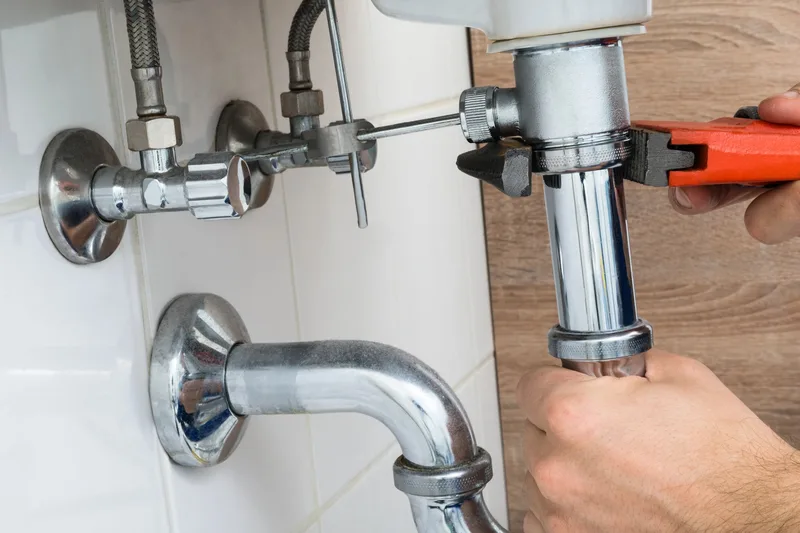 Plombier professionnel en dépannage — Débouchage Dégorgement Canalisation 94, Val-de-Marne